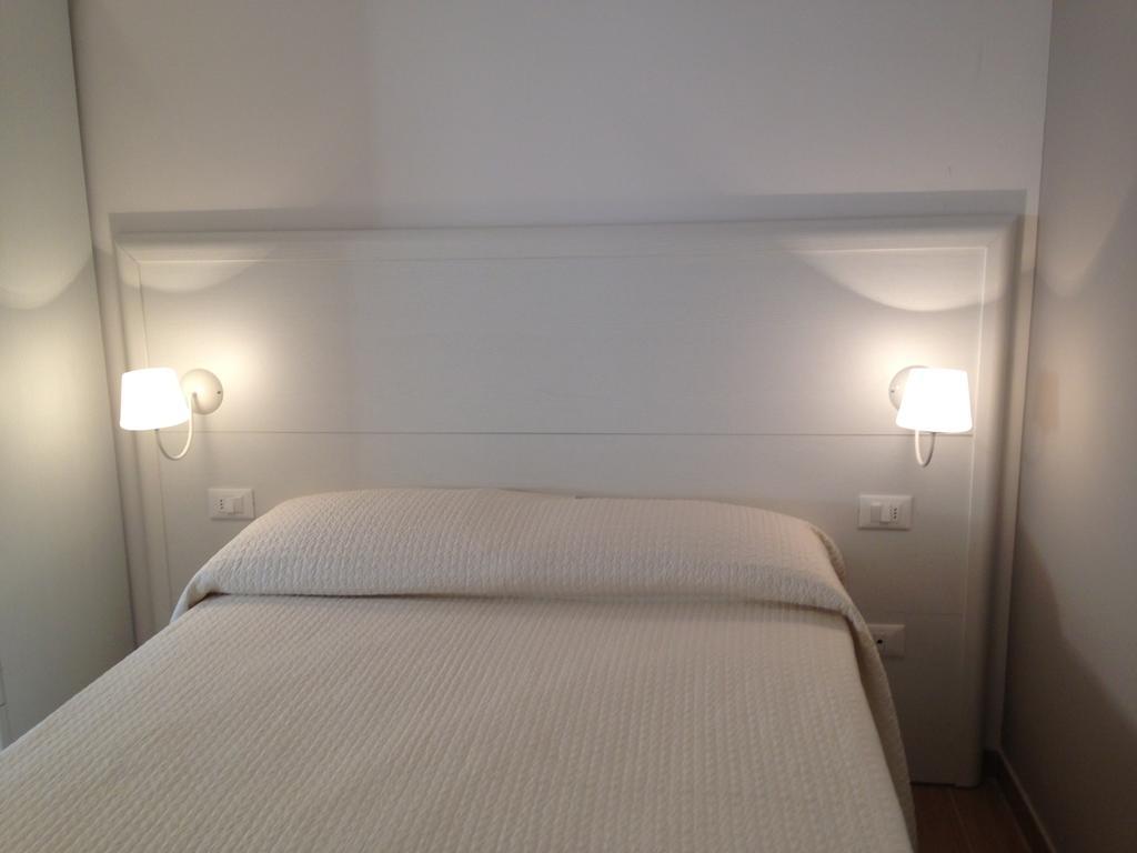 Aparthotel Residenza Le Zagare à Castellammare del Golfo Chambre photo