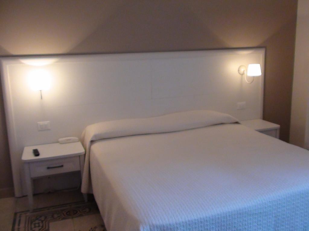 Aparthotel Residenza Le Zagare à Castellammare del Golfo Chambre photo